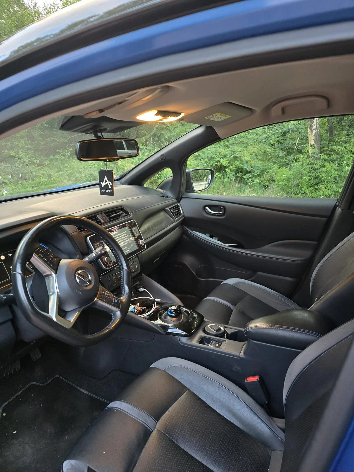 Nissan Leaf  Електромобил 62 kWh   215 к.с.   Българска, снимка 8 - Автомобили и джипове - 54969260
