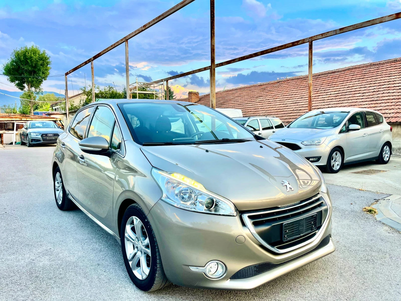 Peugeot 208 1.4 VTi 95кс. GPL / Allure , снимка 3 - Автомобили и джипове - 55795803