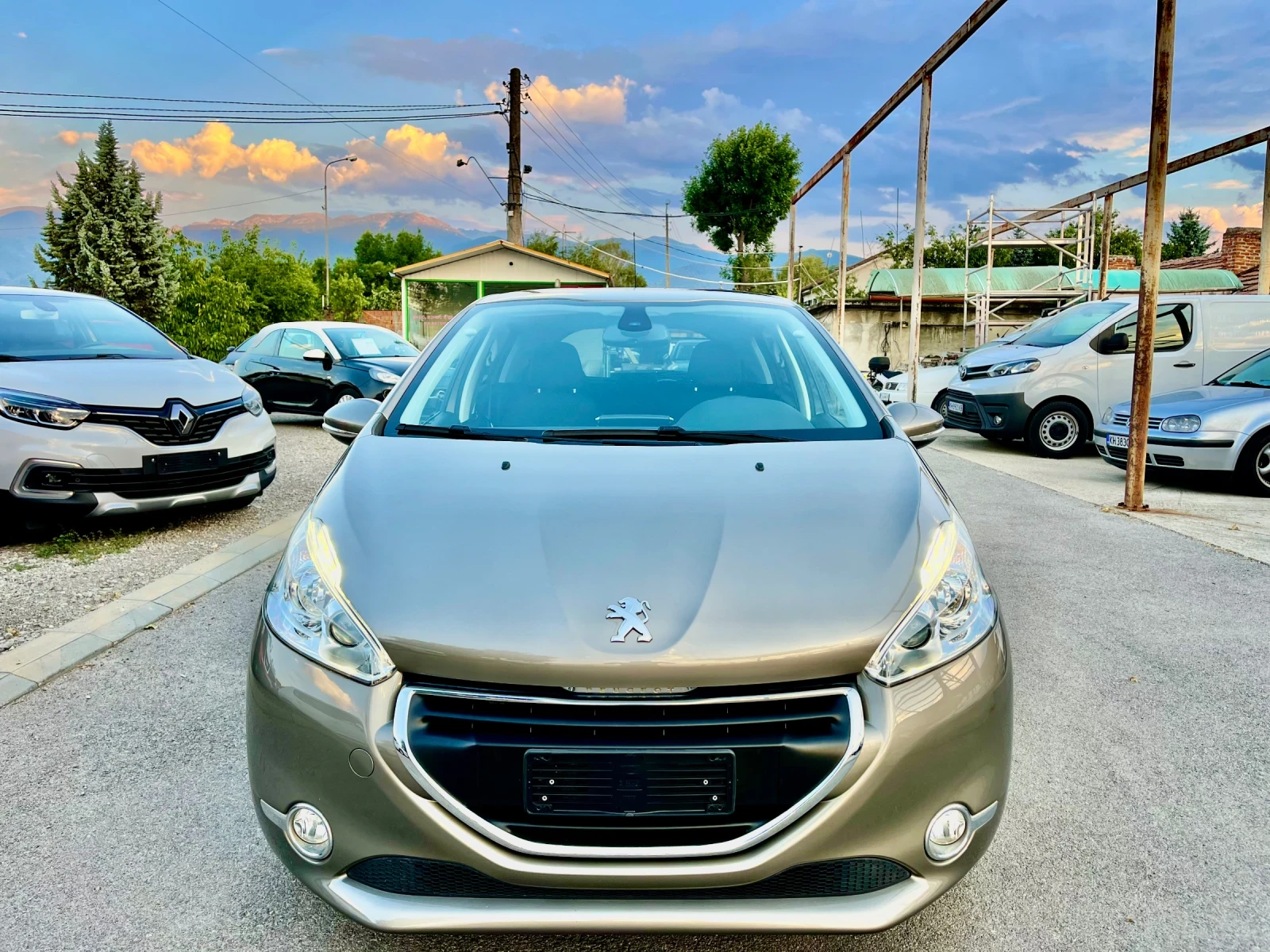 Peugeot 208 1.4 VTi 95кс. GPL / Allure , снимка 2 - Автомобили и джипове - 55795803