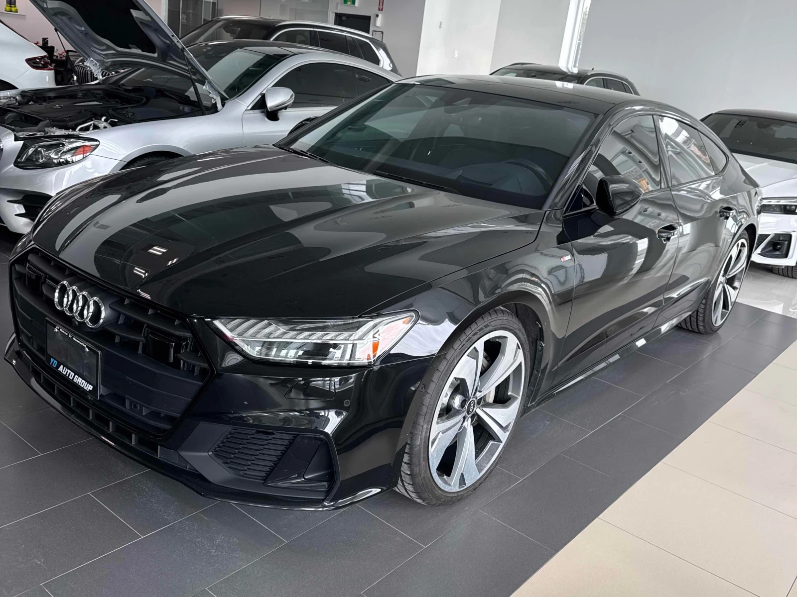Audi A7 * ЕДИН СОБСТВЕНИК * ДИСТРОНИК * ОБДУХВАНЕ * ХЕД-ЪП