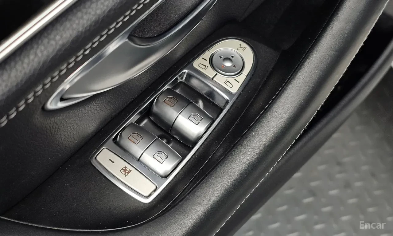 Mercedes-Benz AMG GT 4MATIC , снимка 14 - Автомобили и джипове - 56131753