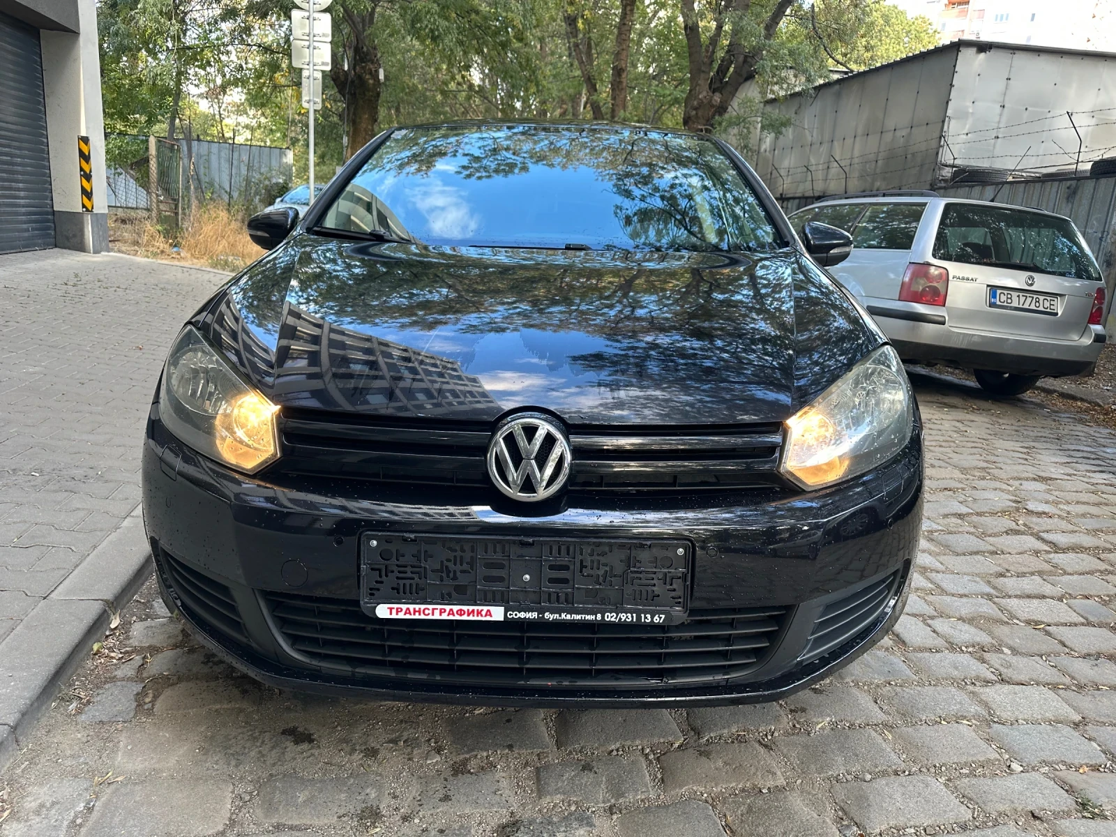 VW Golf 1.6TDI, снимка 8 - Автомобили и джипове - 56216769