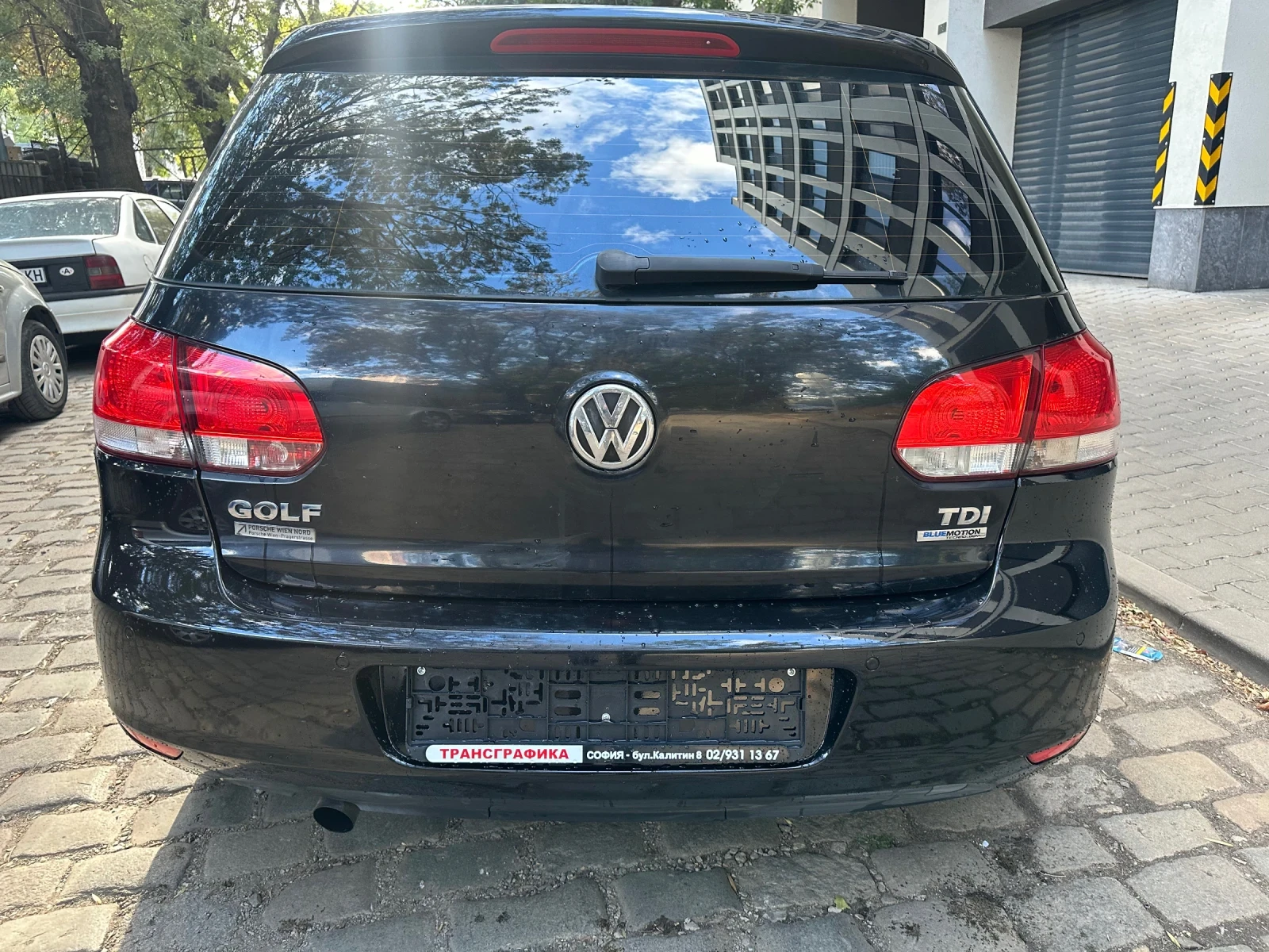 VW Golf 1.6TDI, снимка 4 - Автомобили и джипове - 56216769