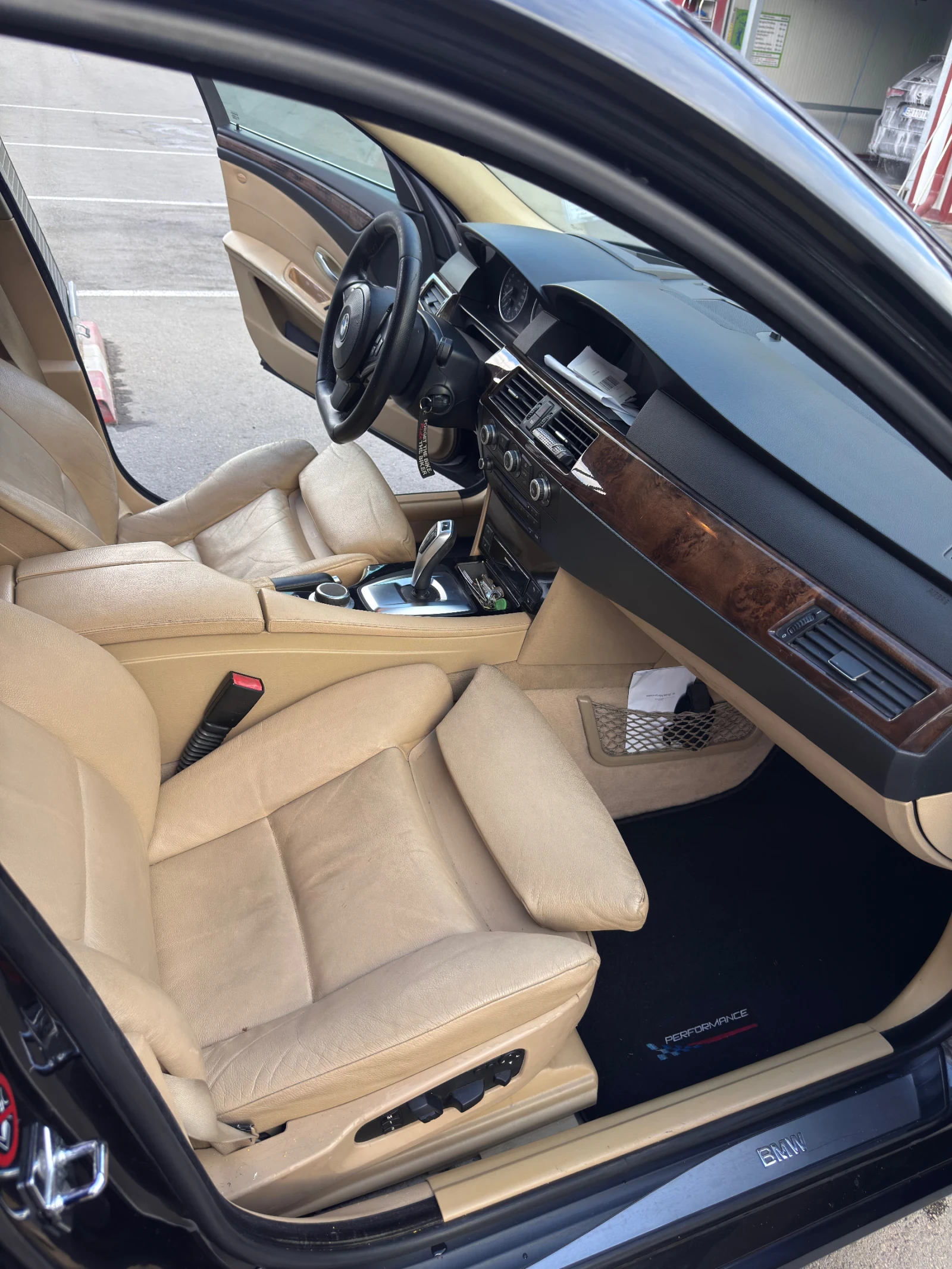 BMW 525, снимка 8 - Автомобили и джипове - 56358510