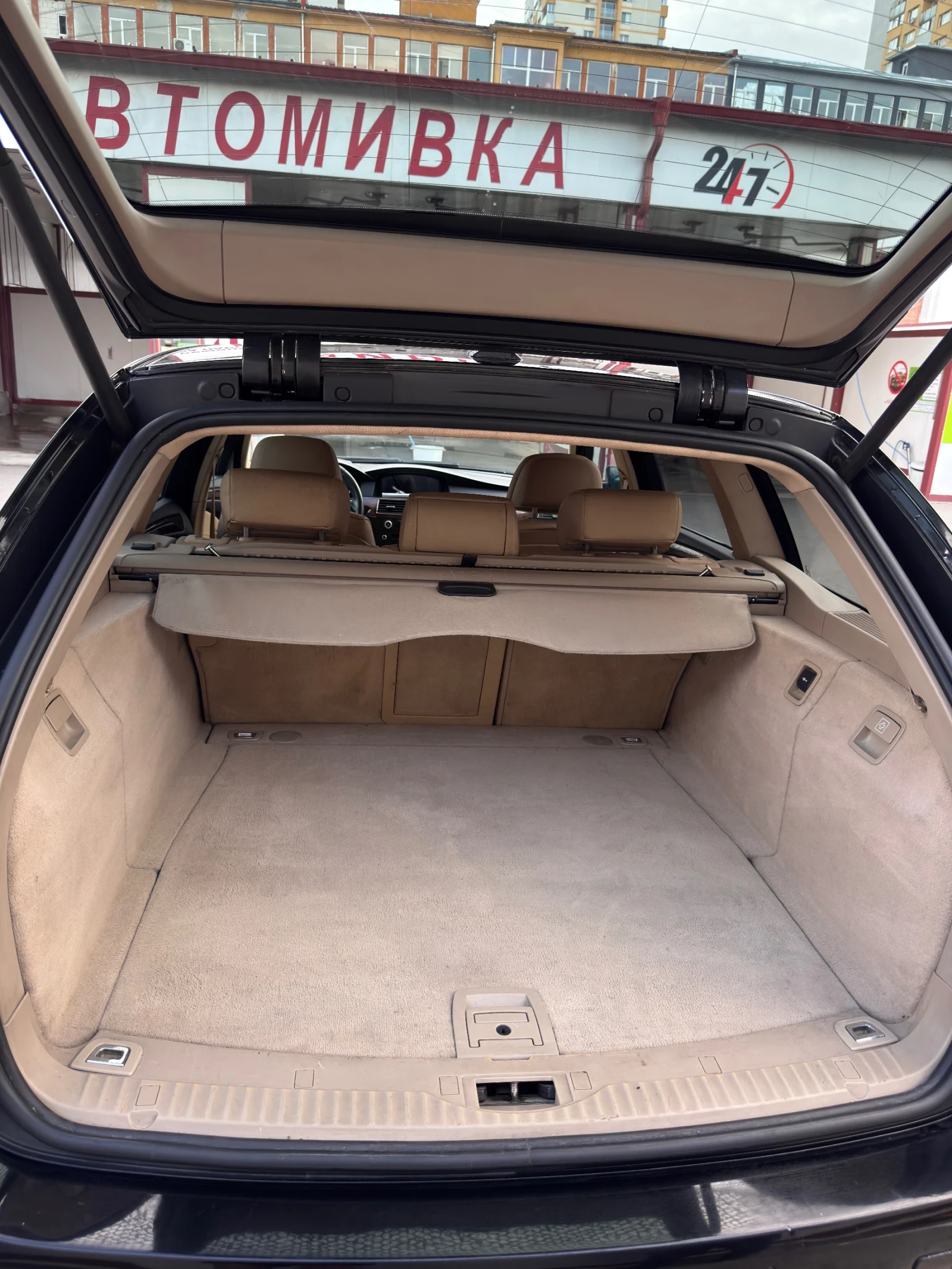 BMW 525, снимка 11 - Автомобили и джипове - 56358510