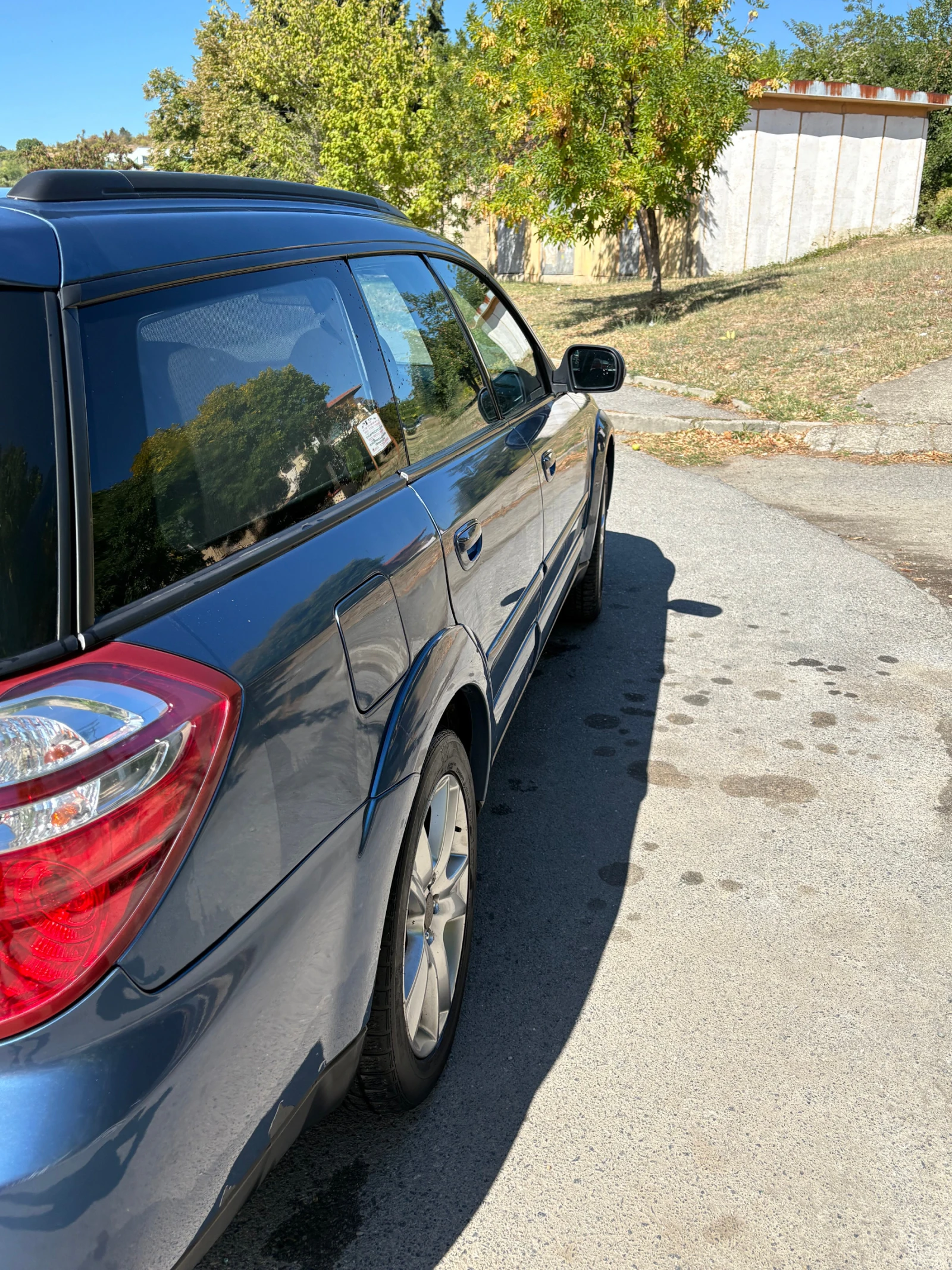 Subaru Outback Газ/Бензин, снимка 4 - Автомобили и джипове - 56480347