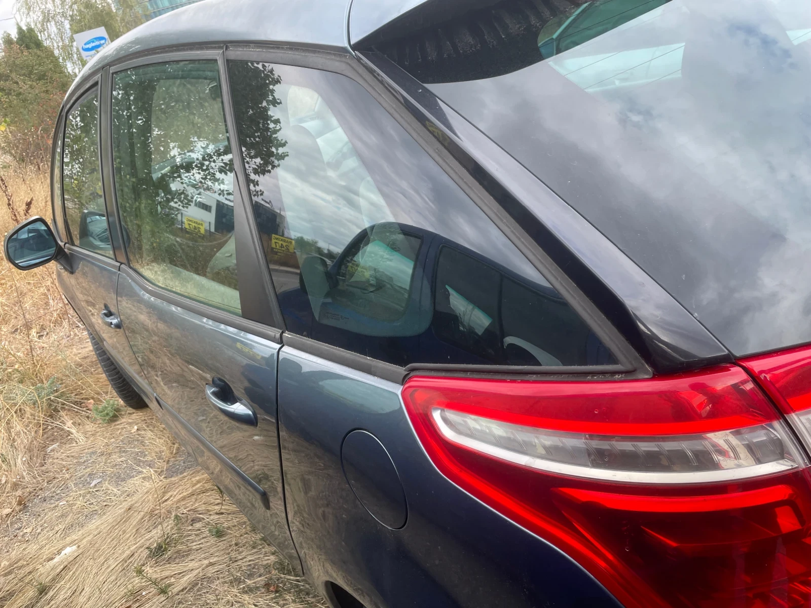 Renault Scenic, снимка 8 - Автомобили и джипове - 56483140