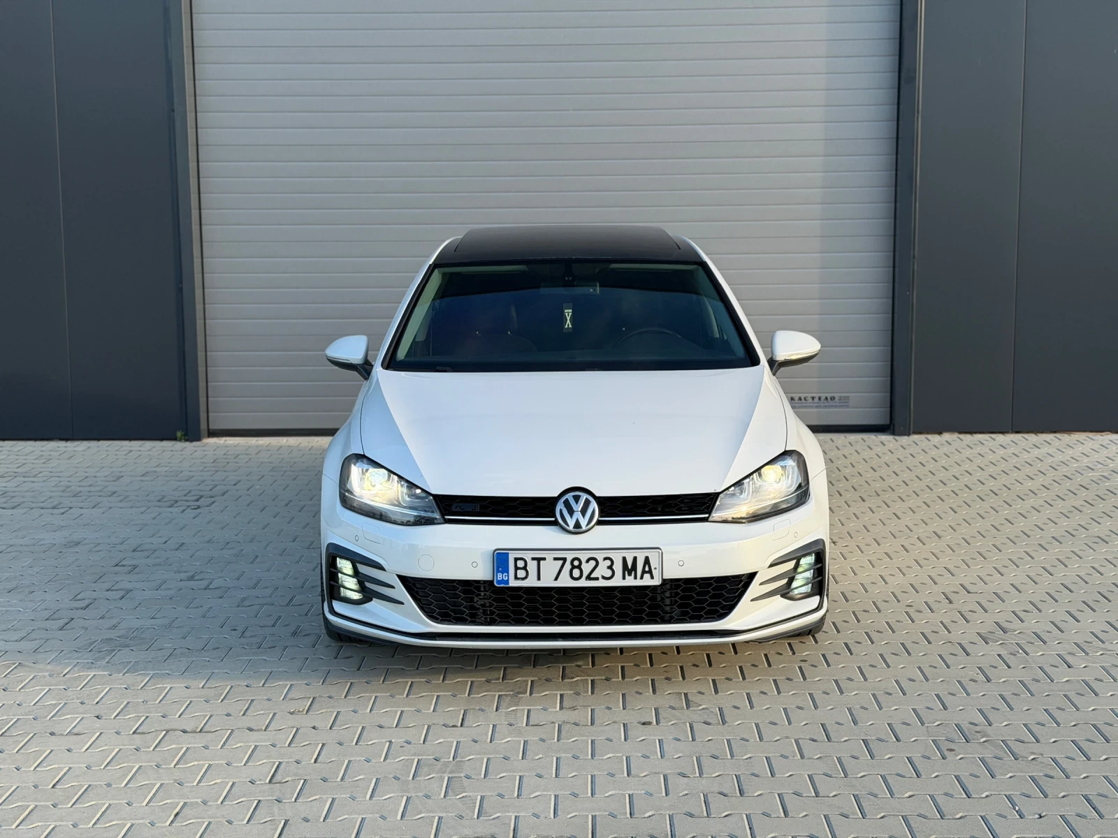 VW Golf, снимка 4 - Автомобили и джипове - 56627432