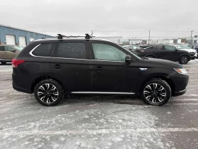 Mitsubishi Outlander * S AWC * CARFAX * KEYLESS * PANO, снимка 3