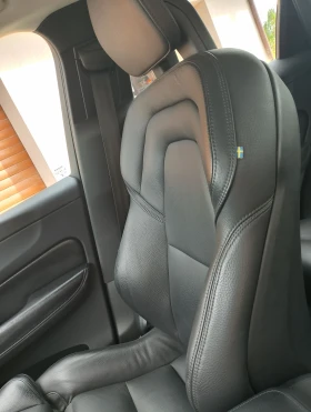 Volvo XC60 2L-190cv. AWD inscription, снимка 15