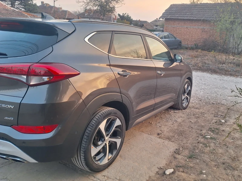 Hyundai Tucson 2.0d 185к.с. Premium Швейцария Full Options, снимка 5 - Автомобили и джипове - 47905826