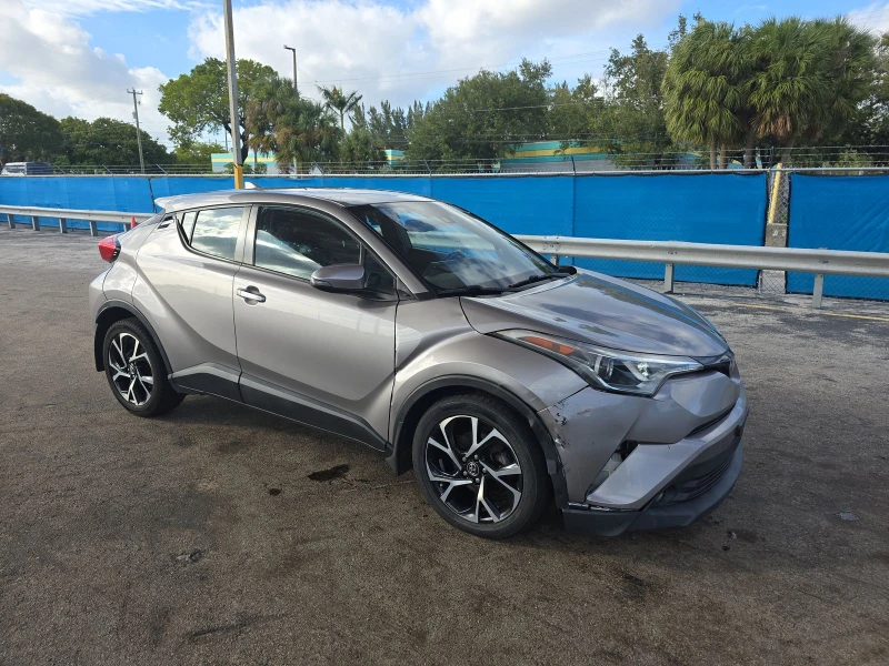 Toyota C-HR 2018 Toyota C-HR XLE Premium, снимка 2 - Автомобили и джипове - 47982533