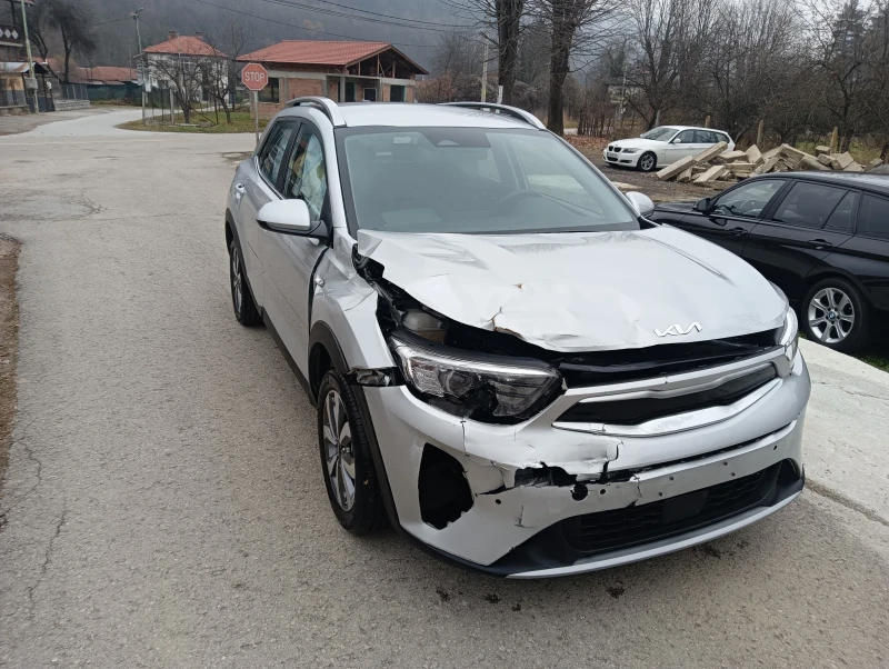 Kia Stonic 1.0T Hybrid , снимка 2 - Автомобили и джипове - 48161675