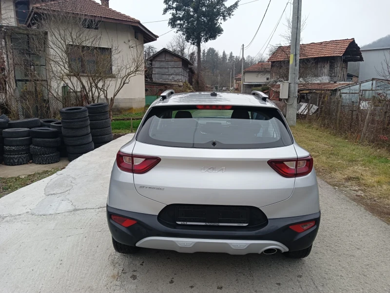 Kia Stonic 1.0T Hybrid , снимка 5 - Автомобили и джипове - 48161675