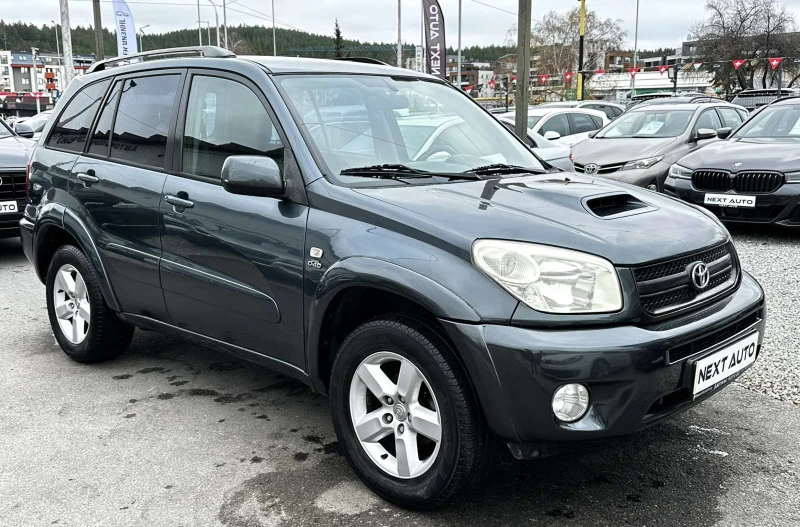 Toyota Rav4 2.0D-4D 116HP NAVI ТЕГЛИЧ, снимка 3 - Автомобили и джипове - 52690827