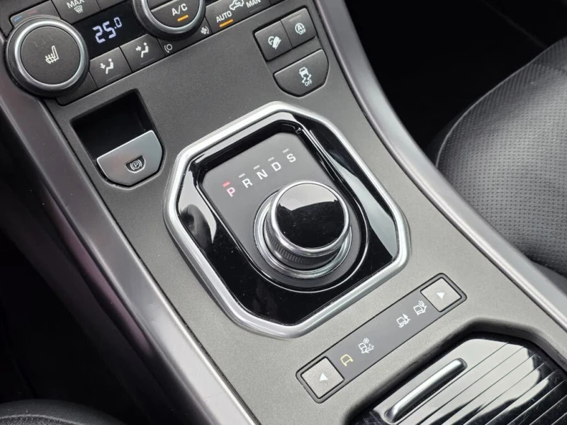 Land Rover Range Rover Evoque Landmark Edition* АвтоКредит* (ЦЕНА ДО БГ), снимка 14 - Автомобили и джипове - 53514629