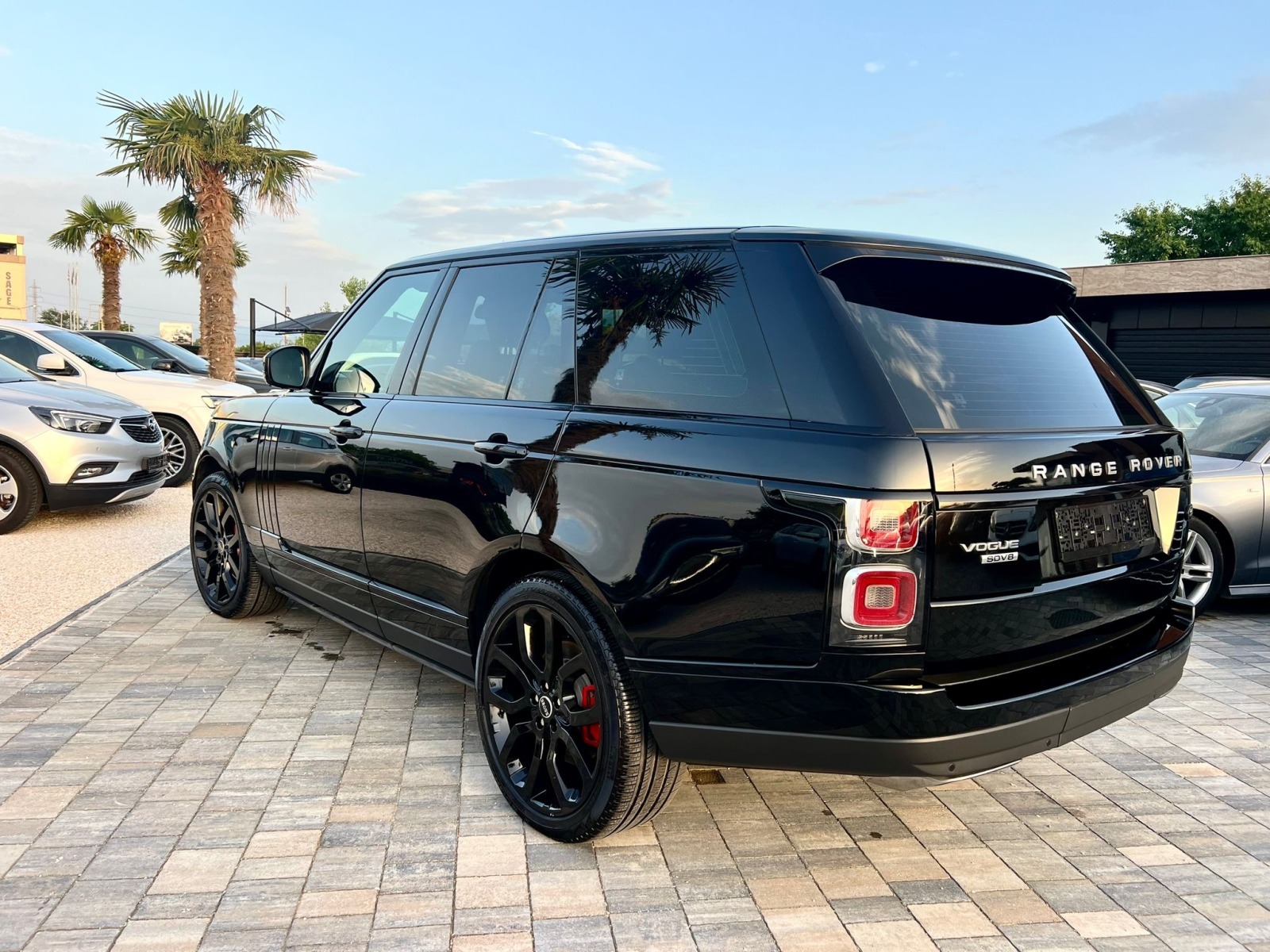 Land Rover Range rover Autobiography 4, 4 d TOP Лизинг  - изображение 4