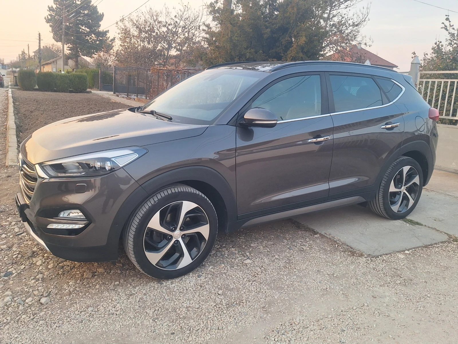 Hyundai Tucson 2.0d 185к.с. Premium Швейцария Full Options - изображение 2