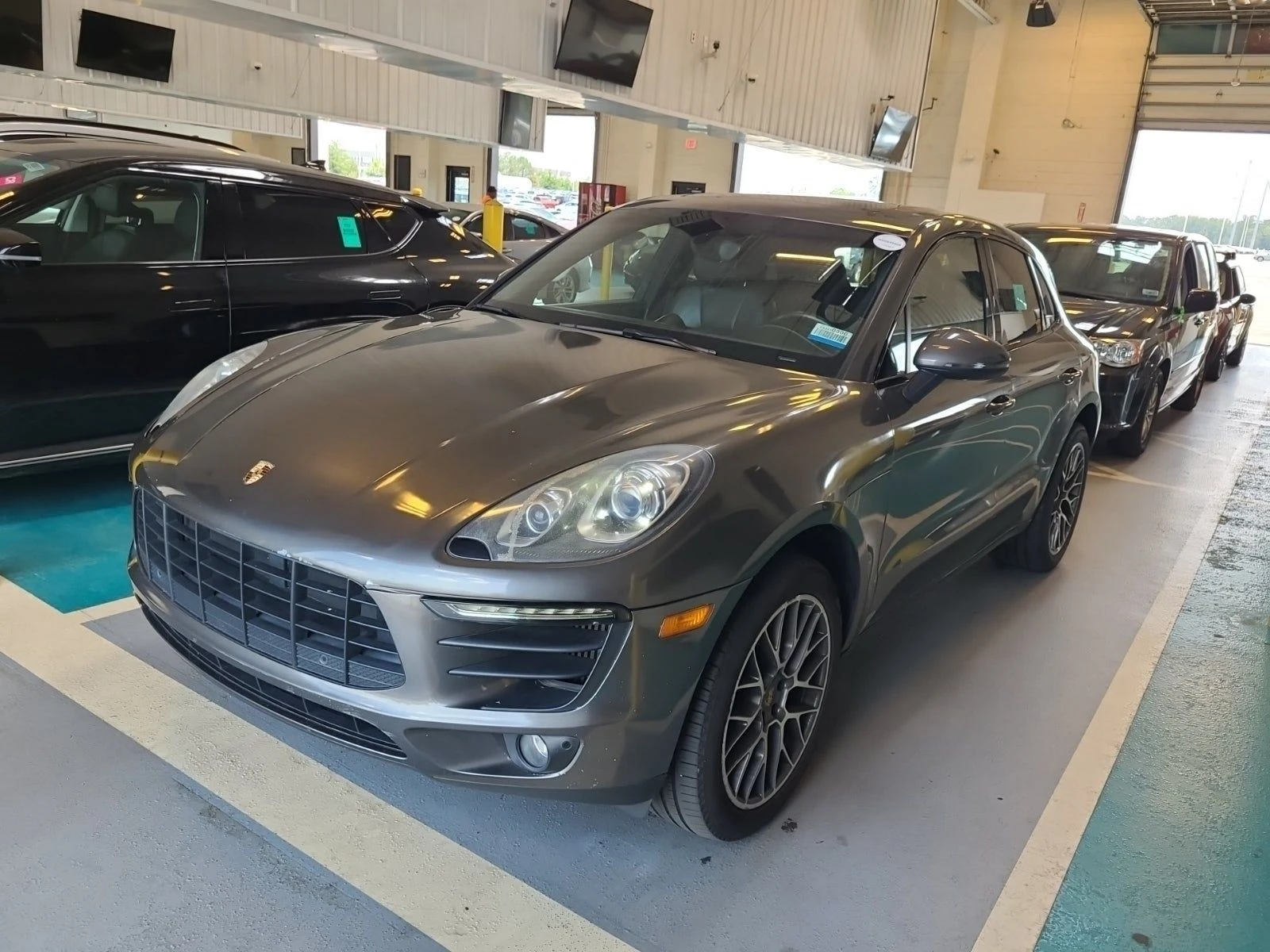 Porsche Macan S* PDK* LANE ASSIST* BOSE* ОБДУХ* PANO* BI-XENON*  - изображение 2