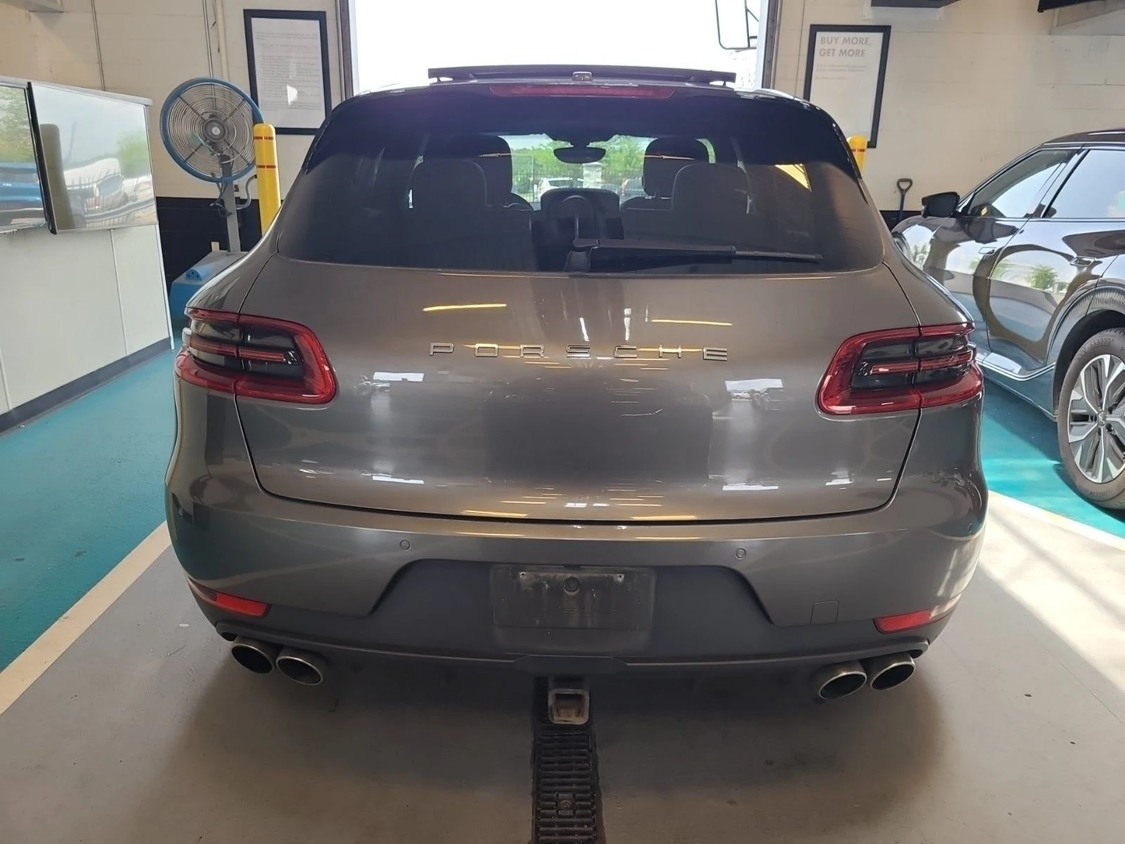 Porsche Macan S* PDK* LANE ASSIST* BOSE* ОБДУХ* PANO* BI-XENON*  - изображение 4