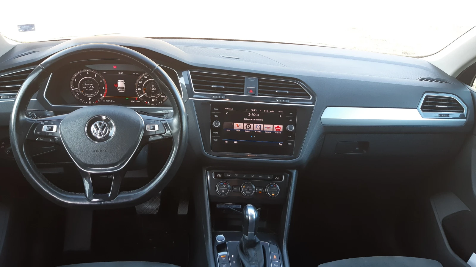 VW Tiguan Highline 2.0 TSI 4Motion - изображение 6