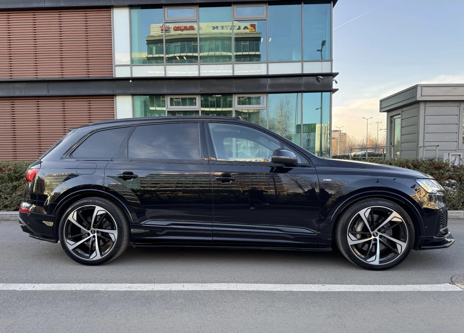 Audi Q7 55TFSIe!!!ABT PAKET!!! - изображение 4