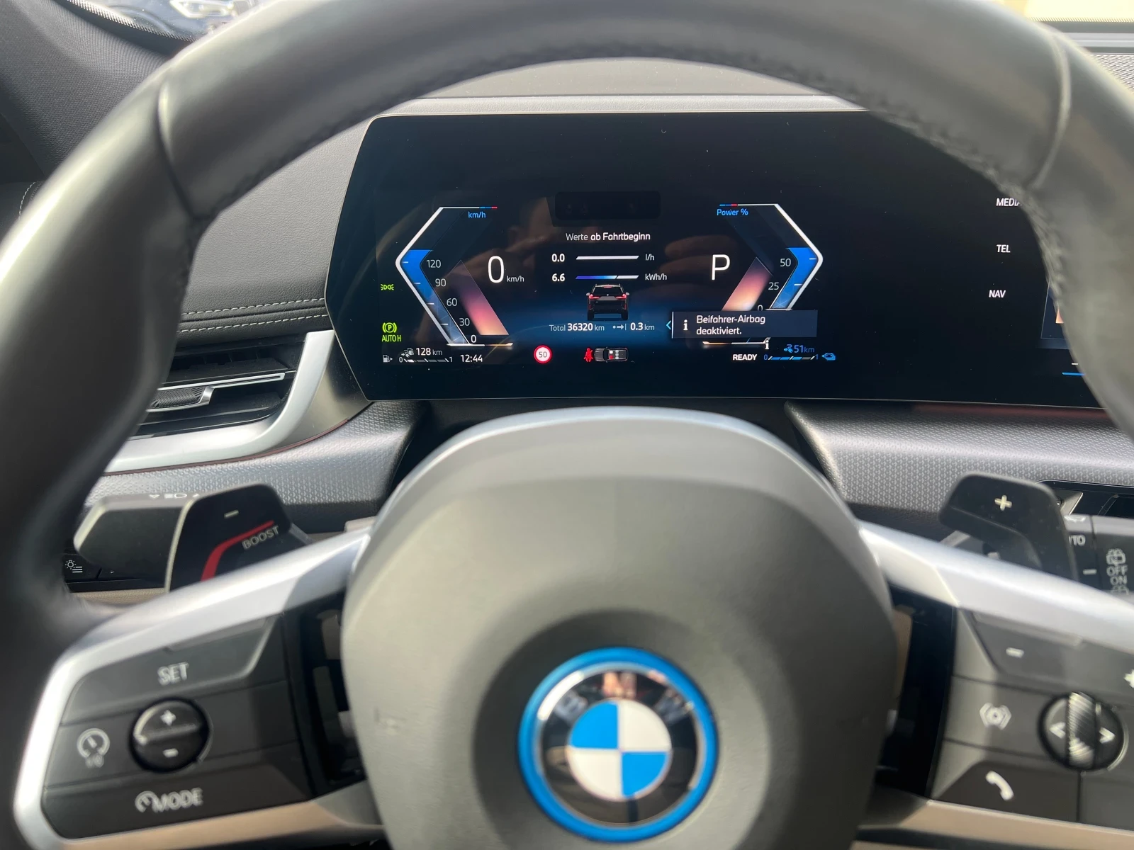 BMW X1 Xdrive 30e - изображение 10