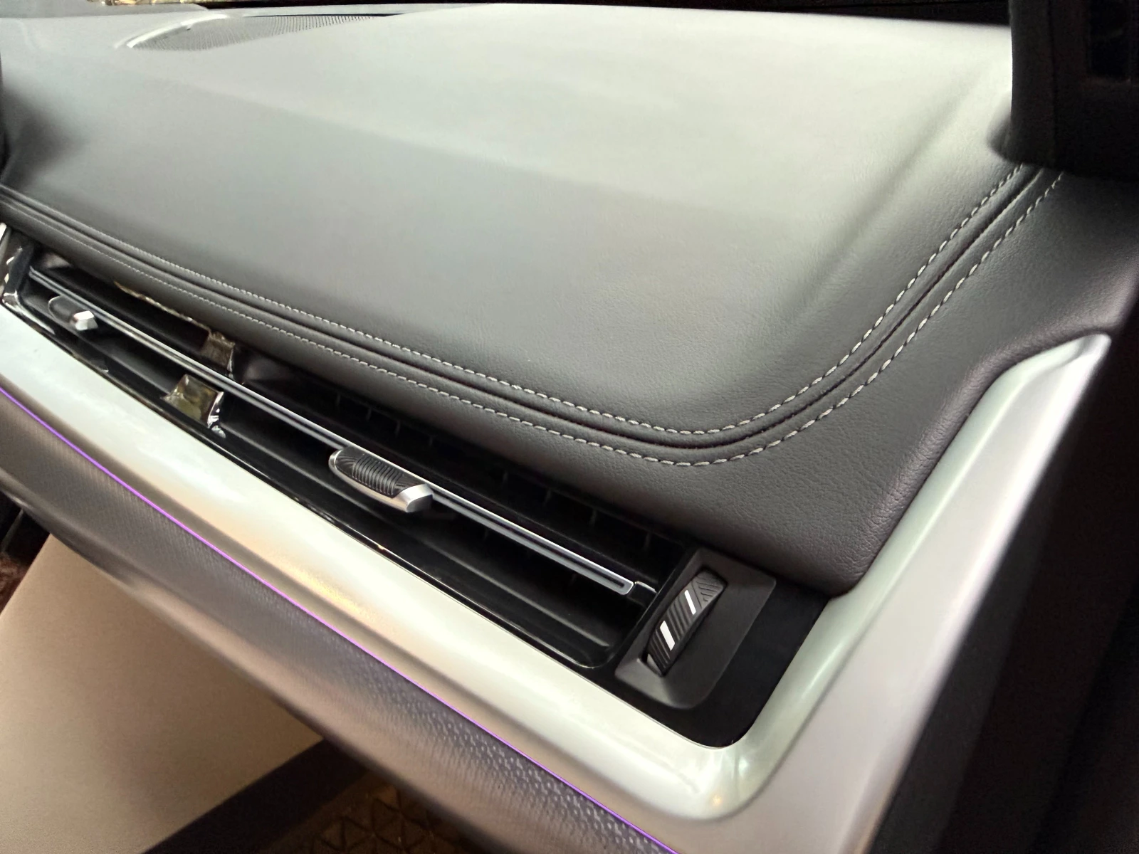 BMW X1 Xdrive 30e, снимка 14 - Автомобили и джипове - 53770024