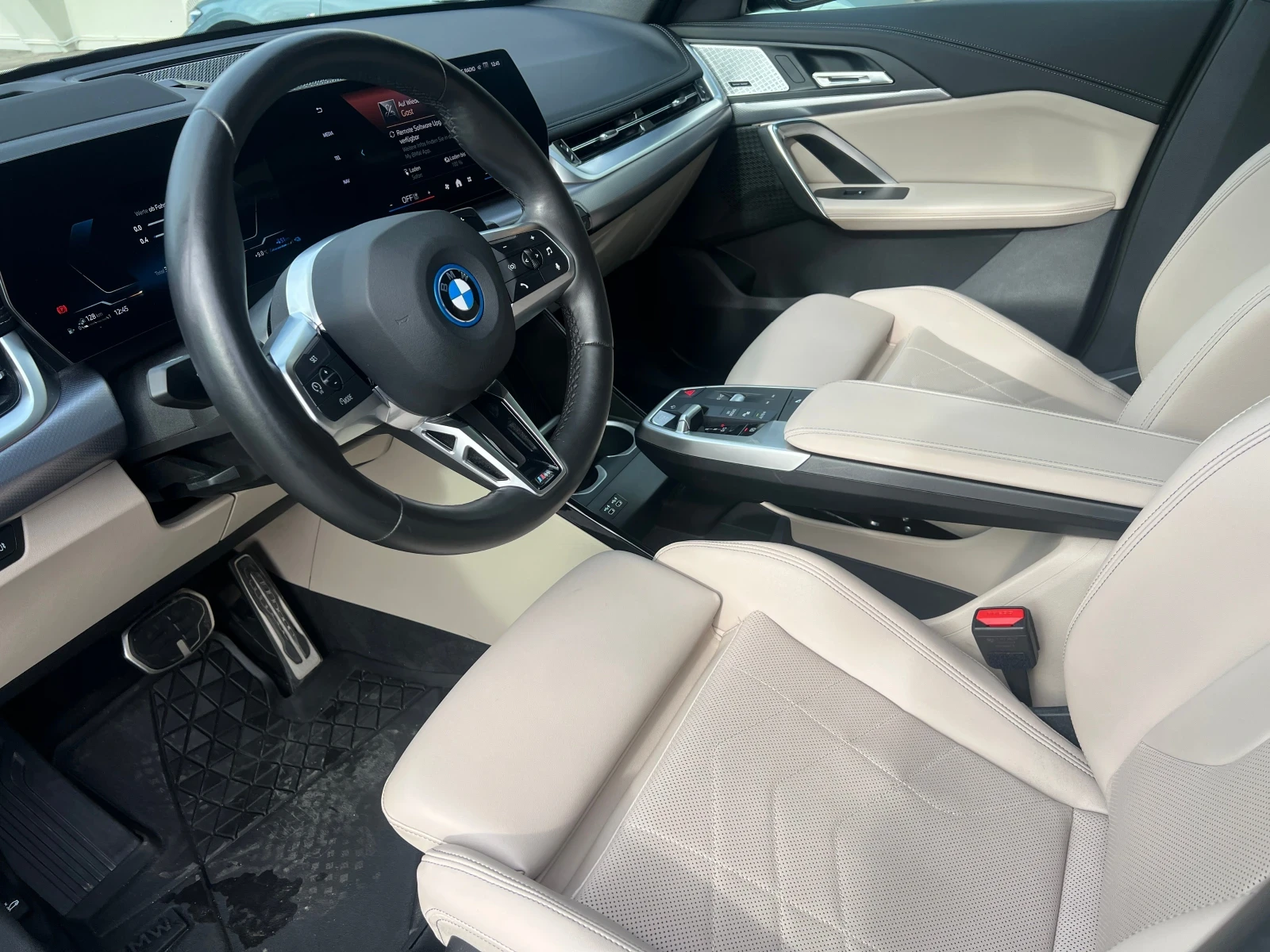 BMW X1 Xdrive 30e - изображение 9