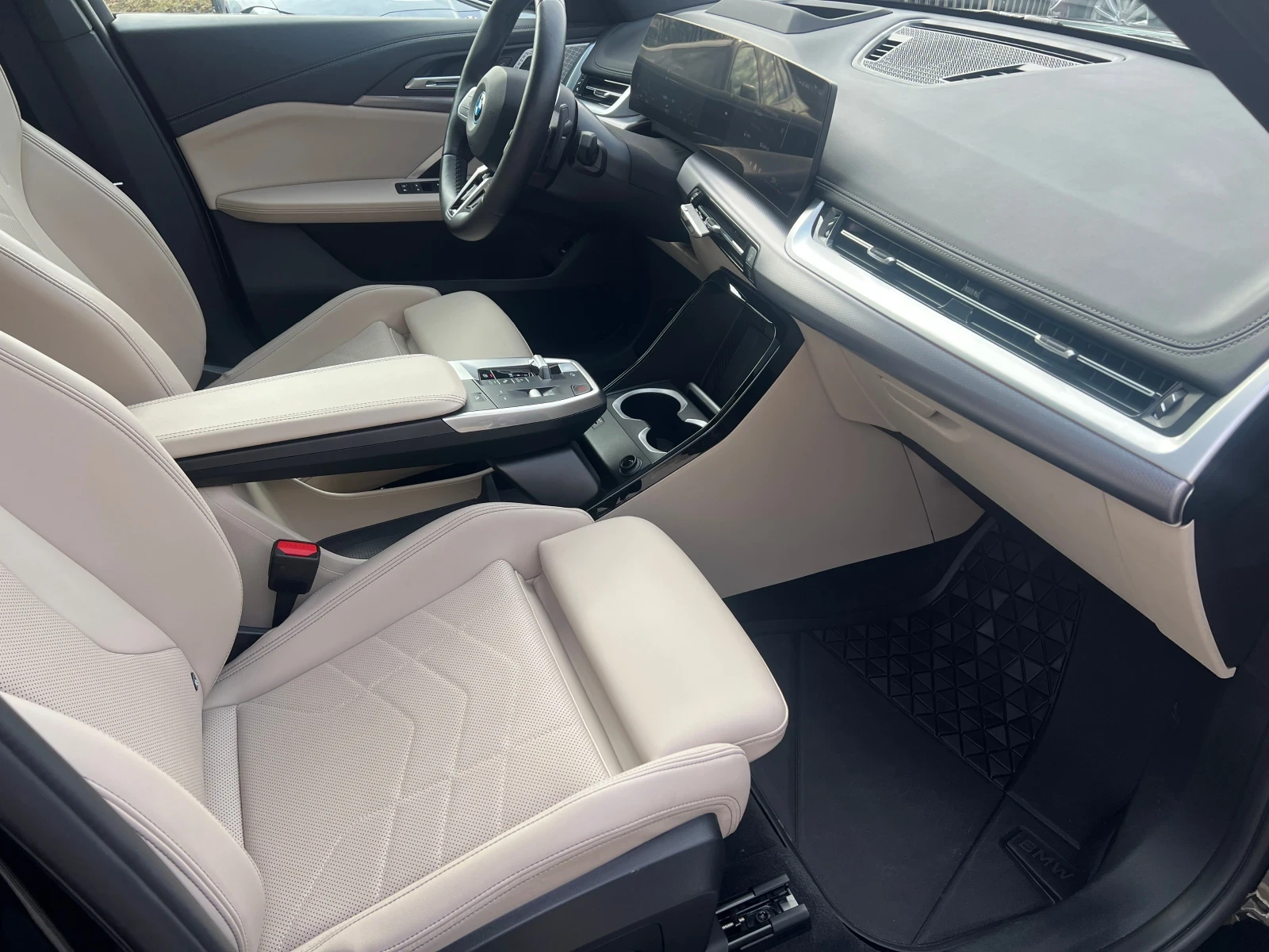 BMW X1 Xdrive 30e - изображение 8