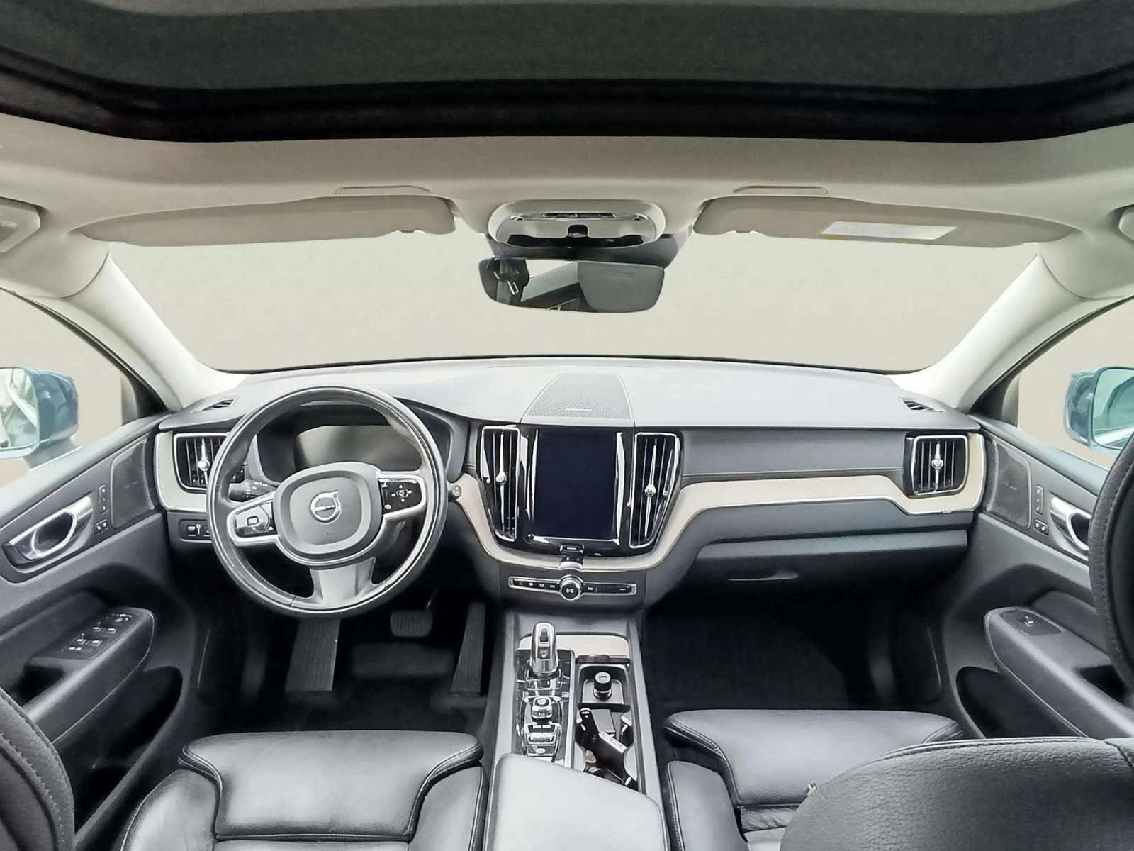 Volvo XC60 T8 Recharge, снимка 11 - Автомобили и джипове - 54197046