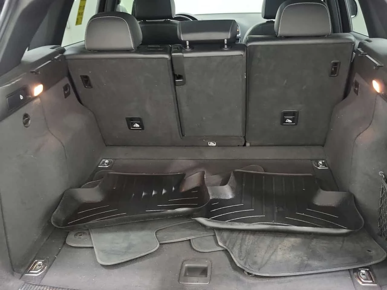 Audi SQ5 PREMIUM PLUS| PANORAMA | БЕЗ ИНЦИДЕНТИ| , снимка 14 - Автомобили и джипове - 54235244