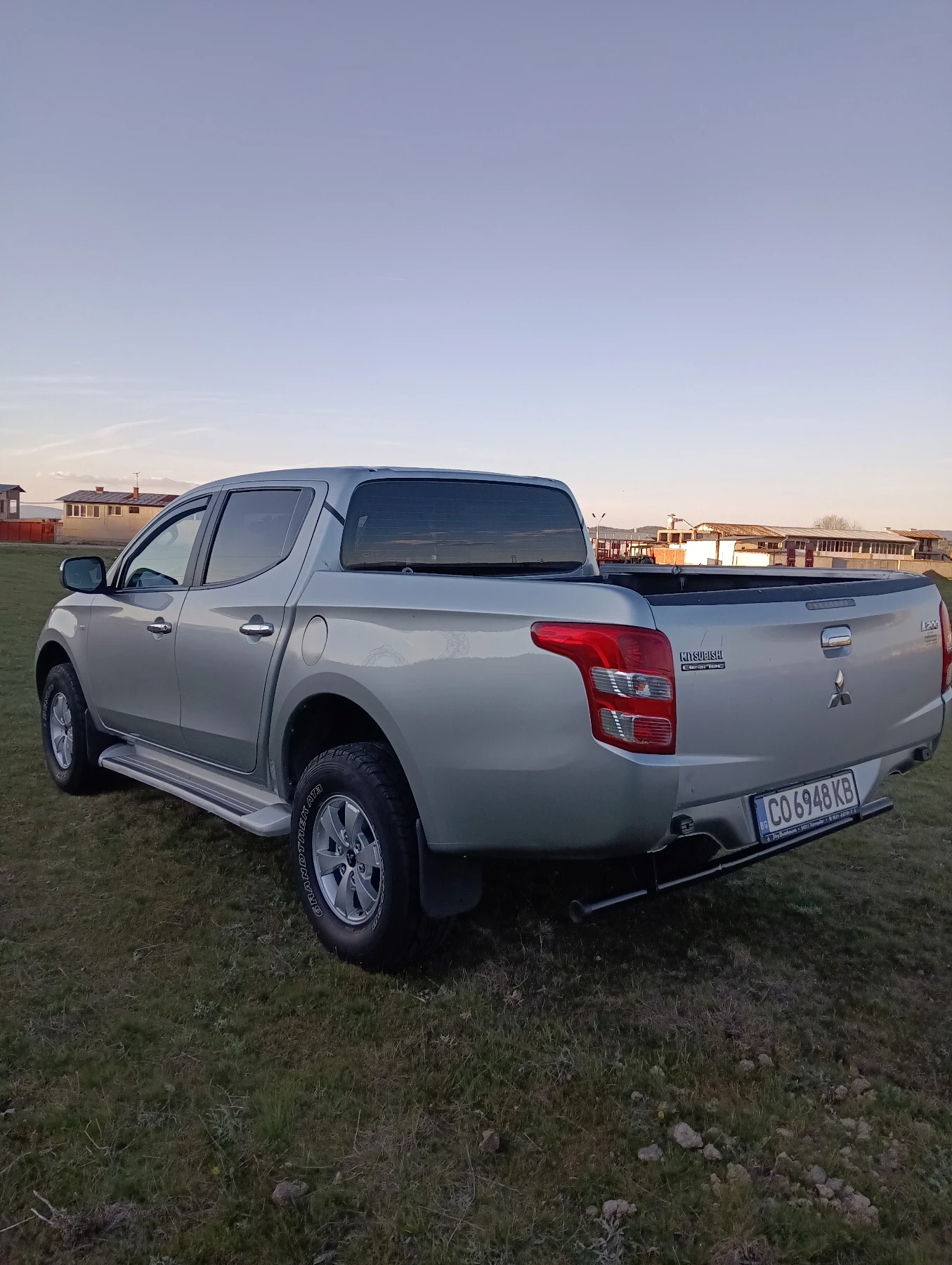 Mitsubishi L200, снимка 6 - Автомобили и джипове - 54258757
