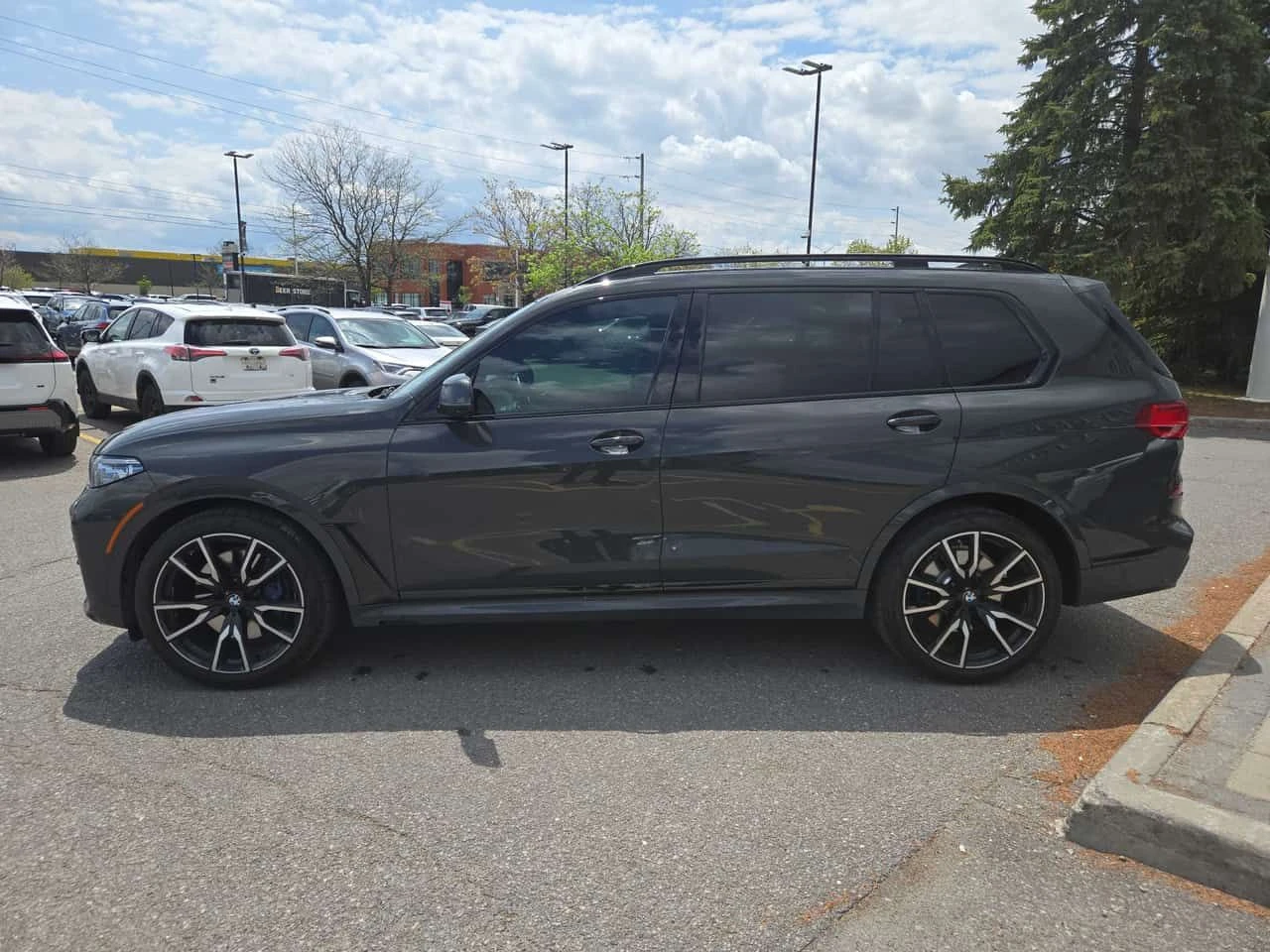 BMW X7 xDrive40i  CARFAX, снимка 2 - Автомобили и джипове - 54615755