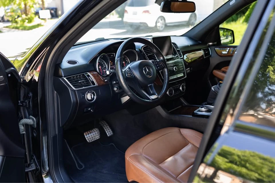 Mercedes-Benz GLE 400 * AMG PKG* АВТОКРЕДИТ БЕЗ ПЪРВОНАЧАЛНА ВНОСКА* , снимка 10 - Автомобили и джипове - 54765882