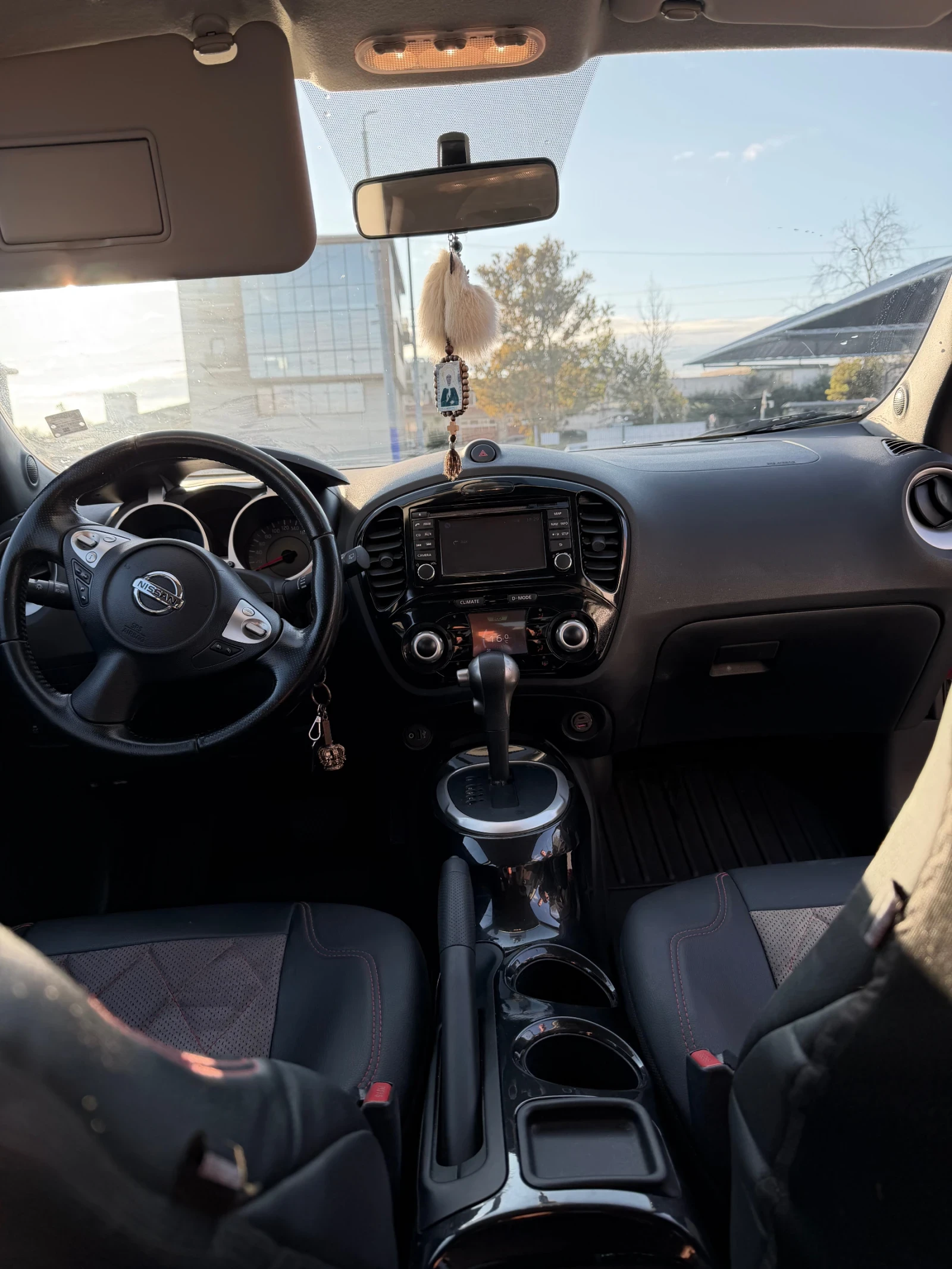 Nissan Juke, снимка 6 - Автомобили и джипове - 56061839