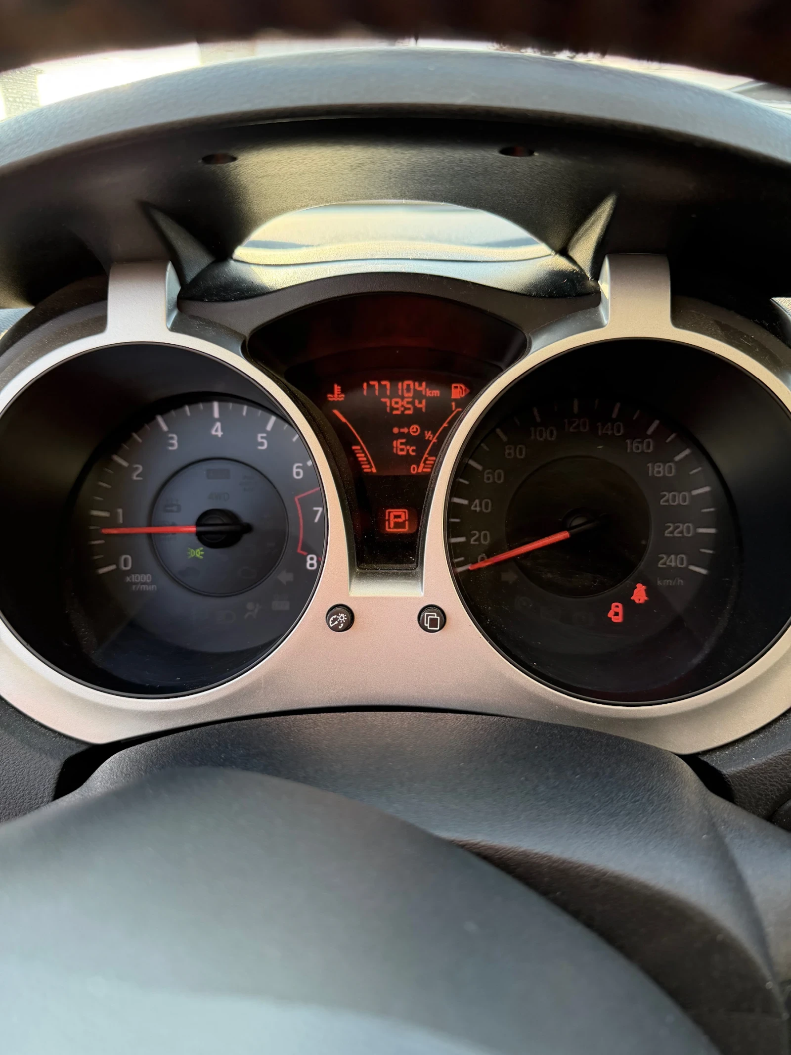 Nissan Juke, снимка 7 - Автомобили и джипове - 56061839