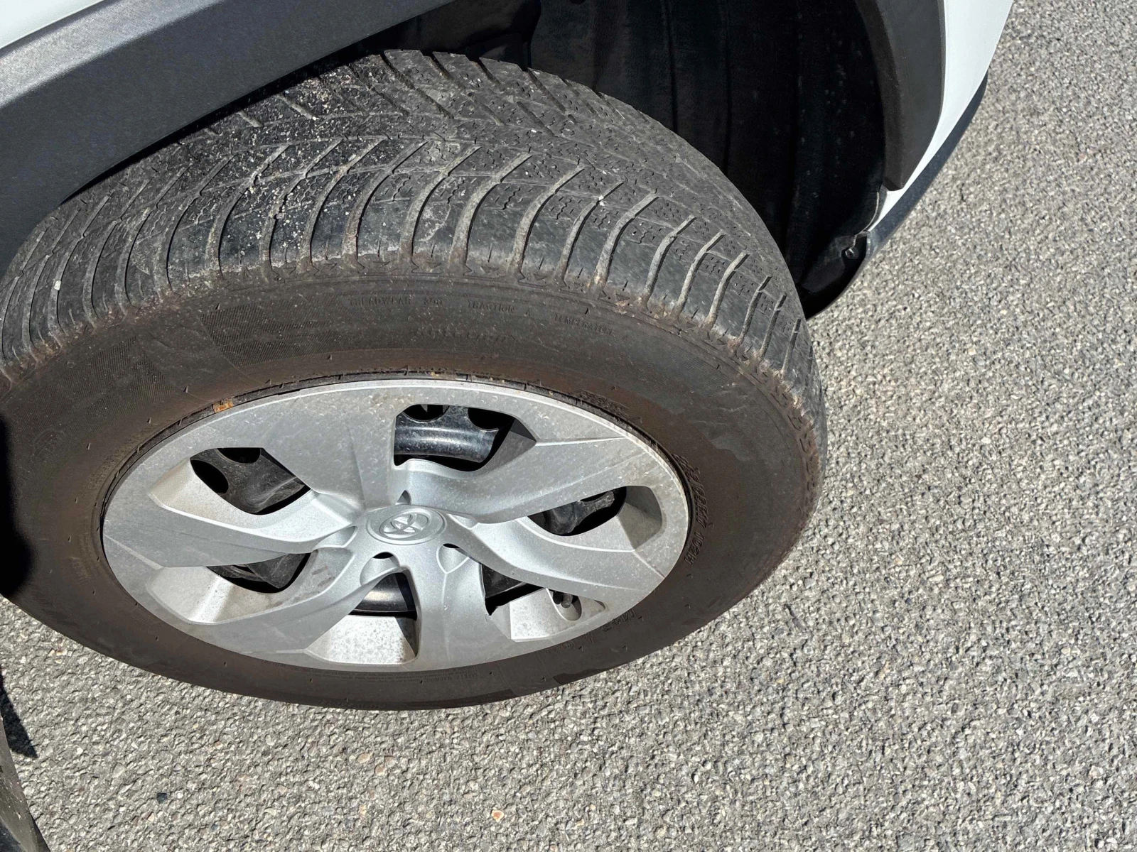 Toyota Rav4 * LE * CARFAX * ОПЦИЯ ЗА ФИНАНСИРАНЕ, снимка 7 - Автомобили и джипове - 56117172