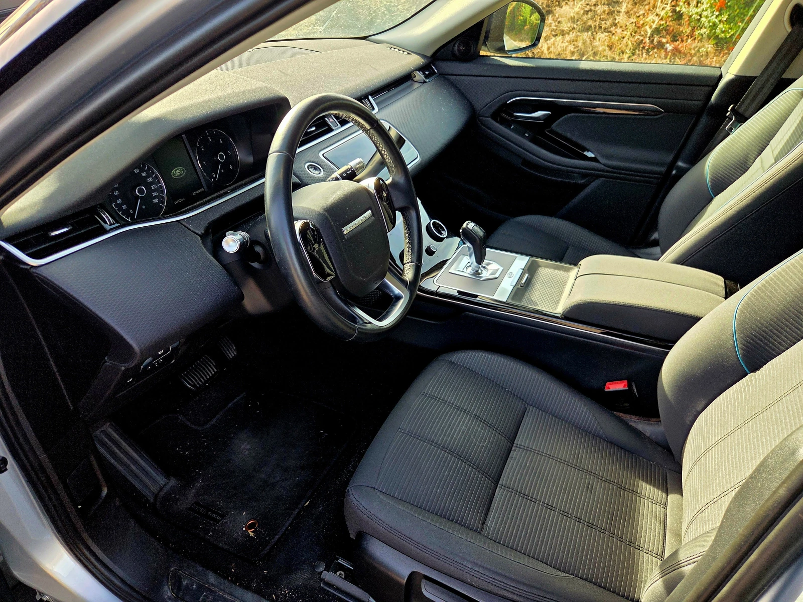 Land Rover Range Rover Evoque 2.0 HYBRID , снимка 12 - Автомобили и джипове - 56324478