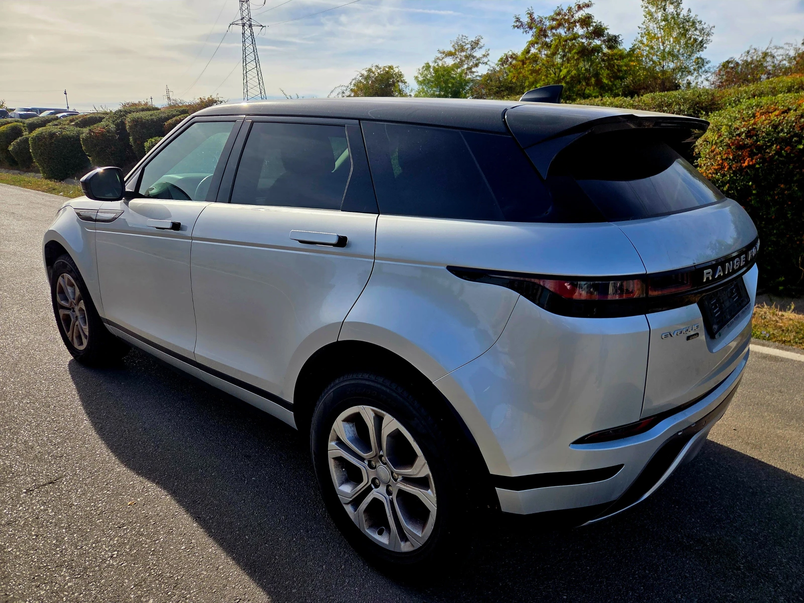 Land Rover Range Rover Evoque 2.0 HYBRID , снимка 4 - Автомобили и джипове - 56324478