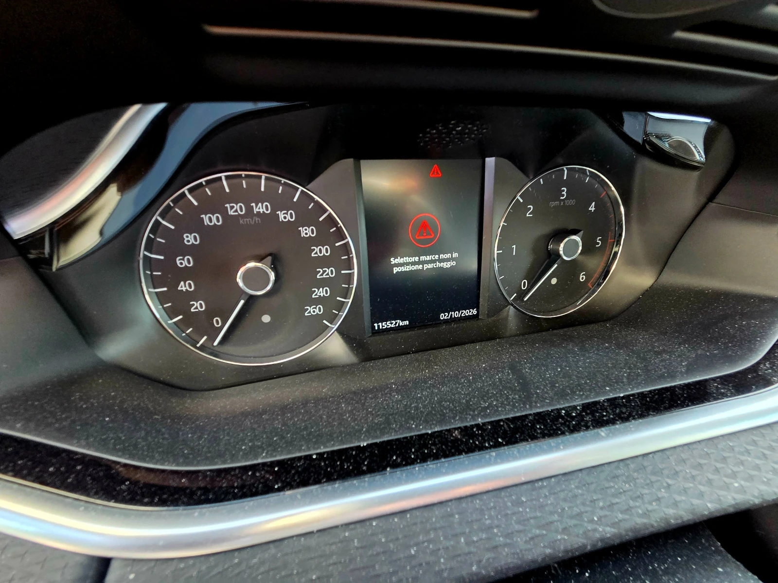 Land Rover Range Rover Evoque 2.0 HYBRID , снимка 17 - Автомобили и джипове - 56324478