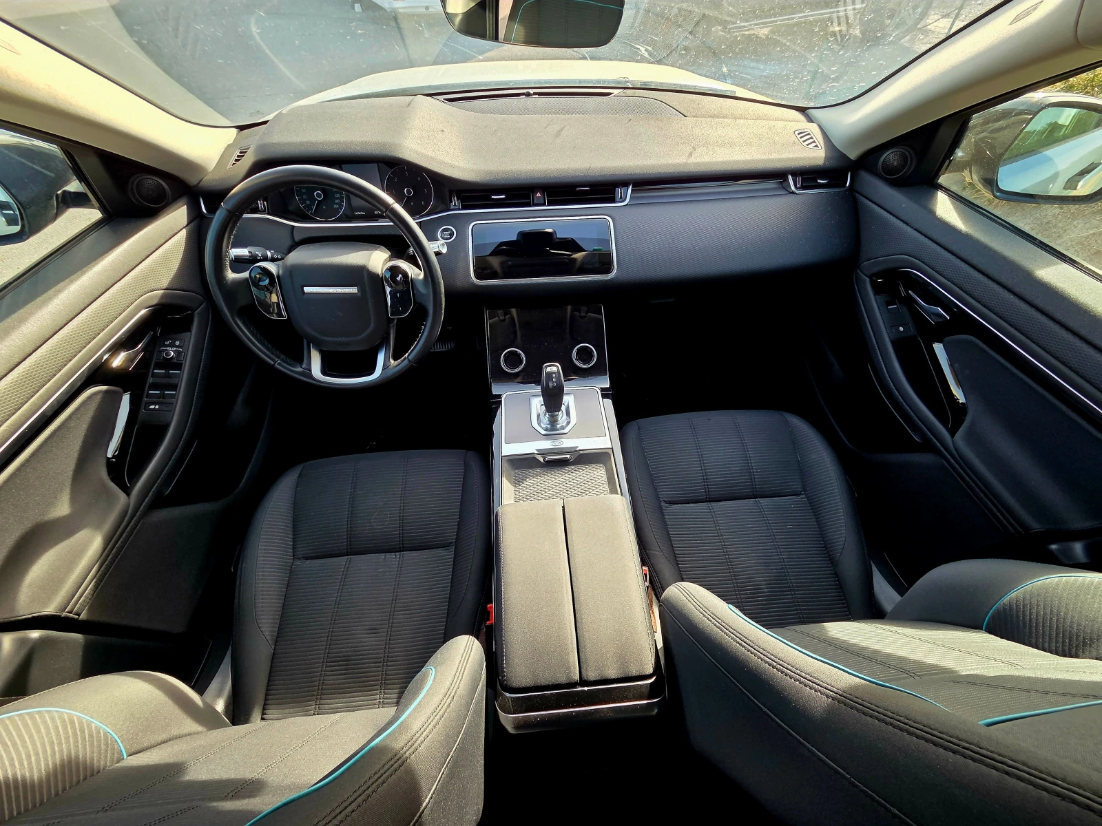 Land Rover Range Rover Evoque 2.0 HYBRID , снимка 16 - Автомобили и джипове - 56324478