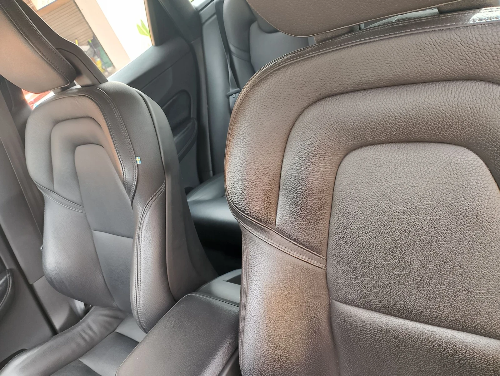 Volvo XC60 2L-190cv. AWD inscription, снимка 5 - Автомобили и джипове - 56460794