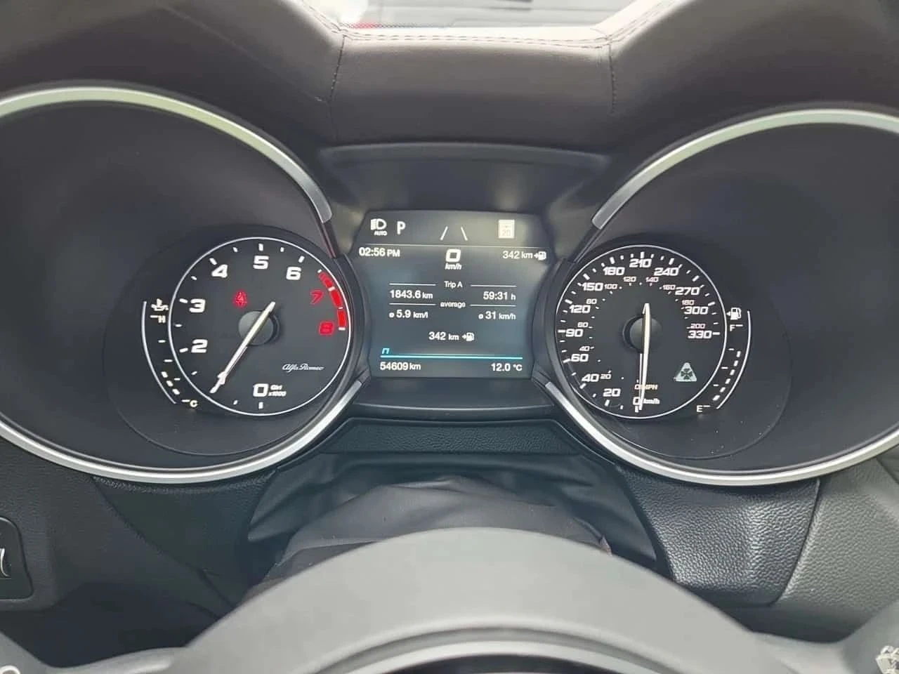 Alfa Romeo Stelvio, снимка 9 - Автомобили и джипове - 56689037