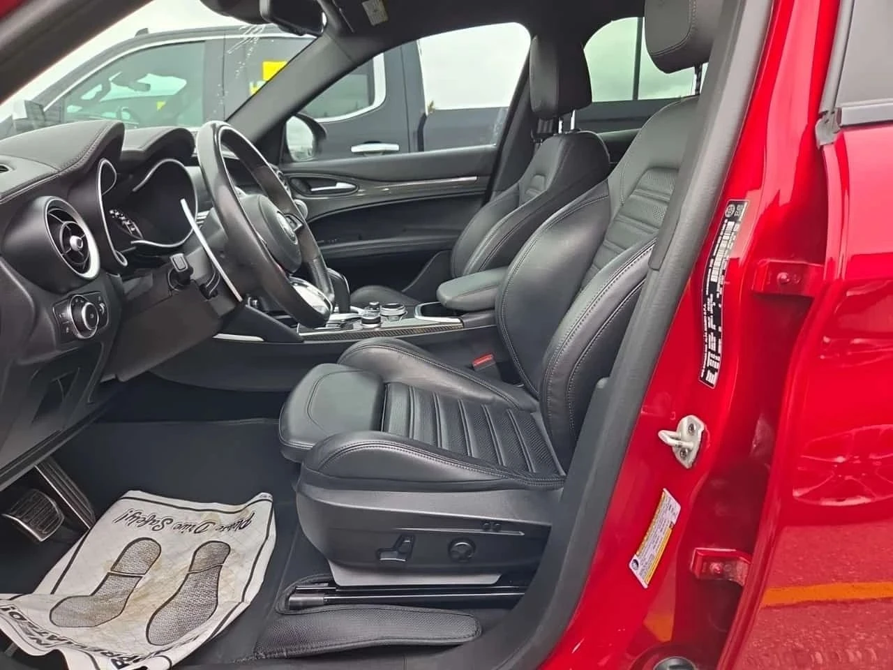 Alfa Romeo Stelvio, снимка 3 - Автомобили и джипове - 56689037