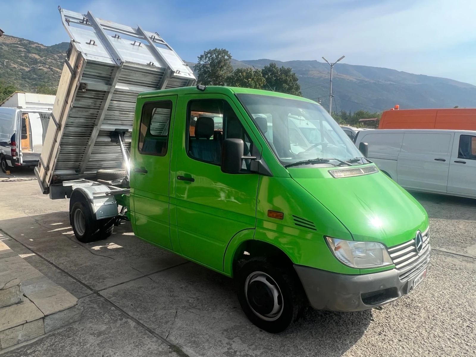 Mercedes-Benz Sprinter 411 САМОСВАЛ , Дв. Гума , Швейцарски , 3500кг. - изображение 4