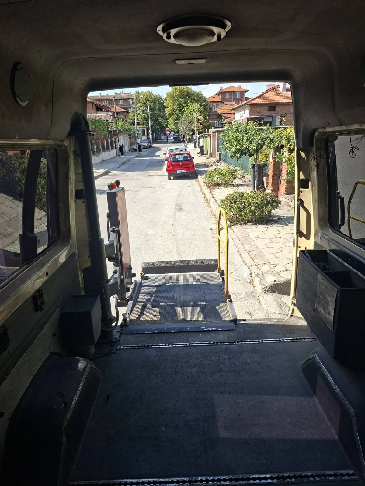 Mercedes-Benz 208, снимка 12 - Бусове и автобуси - 55981610