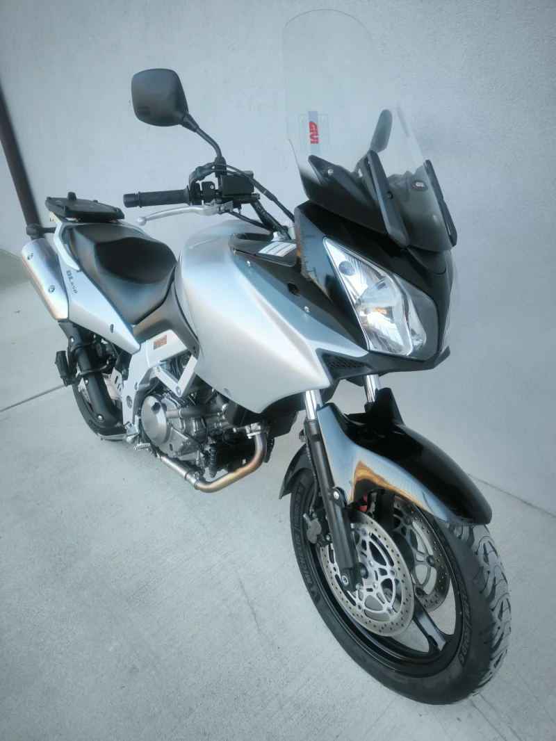 Suzuki V-strom 650i , 44153 km. , Нов внос Италия , снимка 9 - Мотоциклети и мототехника - 49441672