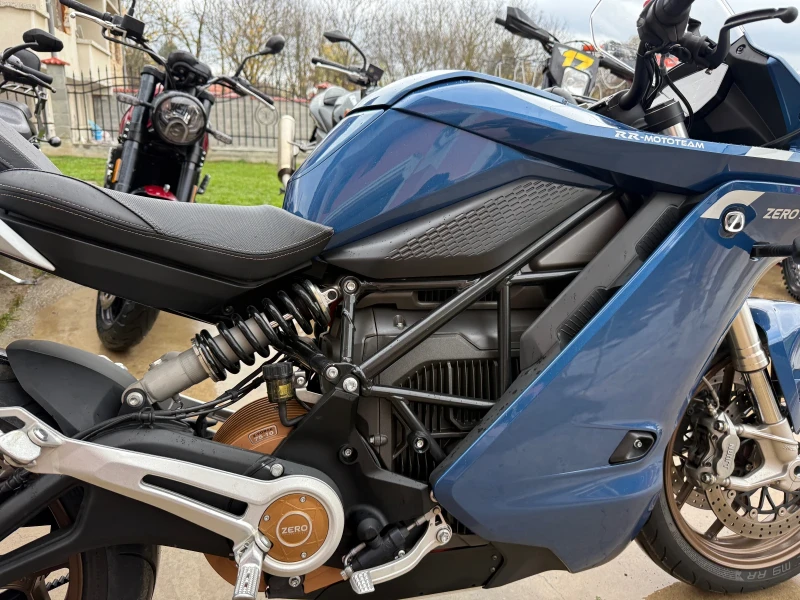 Zero SR-S, снимка 5 - Мотоциклети и мототехника - 52572909