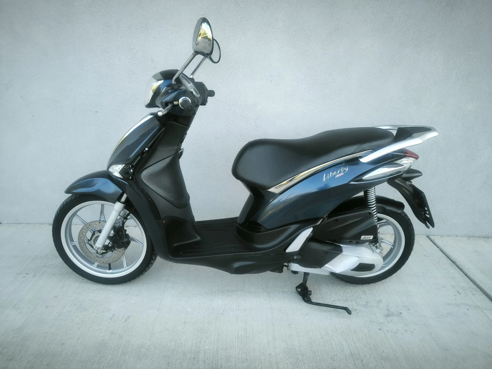 Piaggio Liberty 125ie, ABS, 2016 година  - изображение 8